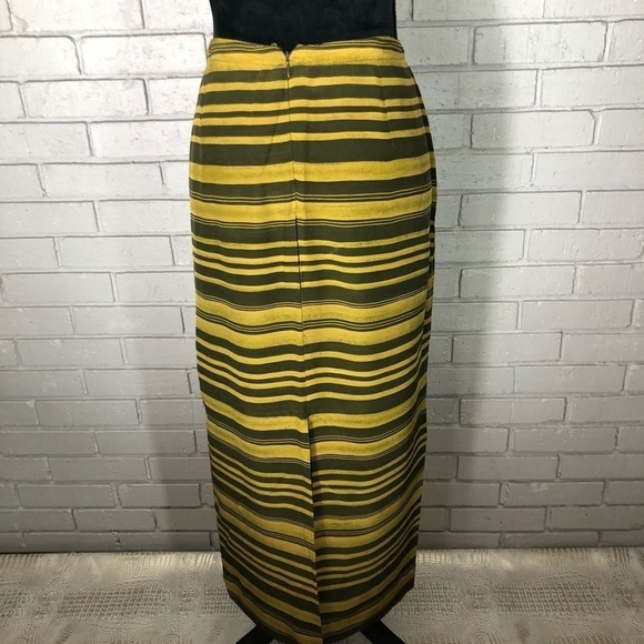 Jones New York Women’s Silk Striped Skirt - Picture 4 of 6